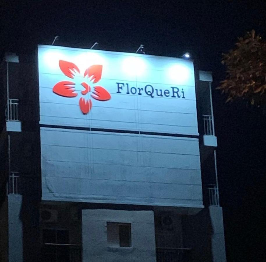 Flor Que Ri - Flats Mobiliados Na Melhor Localizacao Olímpia Exterior foto