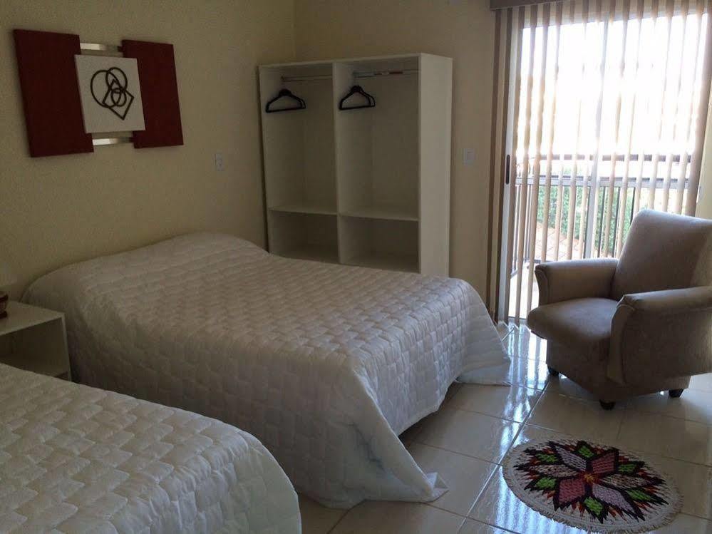 Flor Que Ri - Flats Mobiliados Na Melhor Localizacao Olímpia Exterior foto